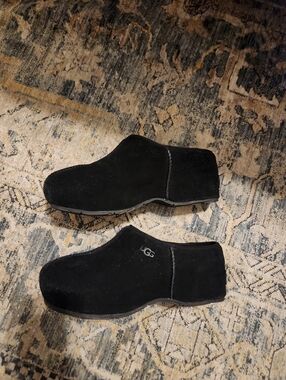 Ugg Cottage Clogs